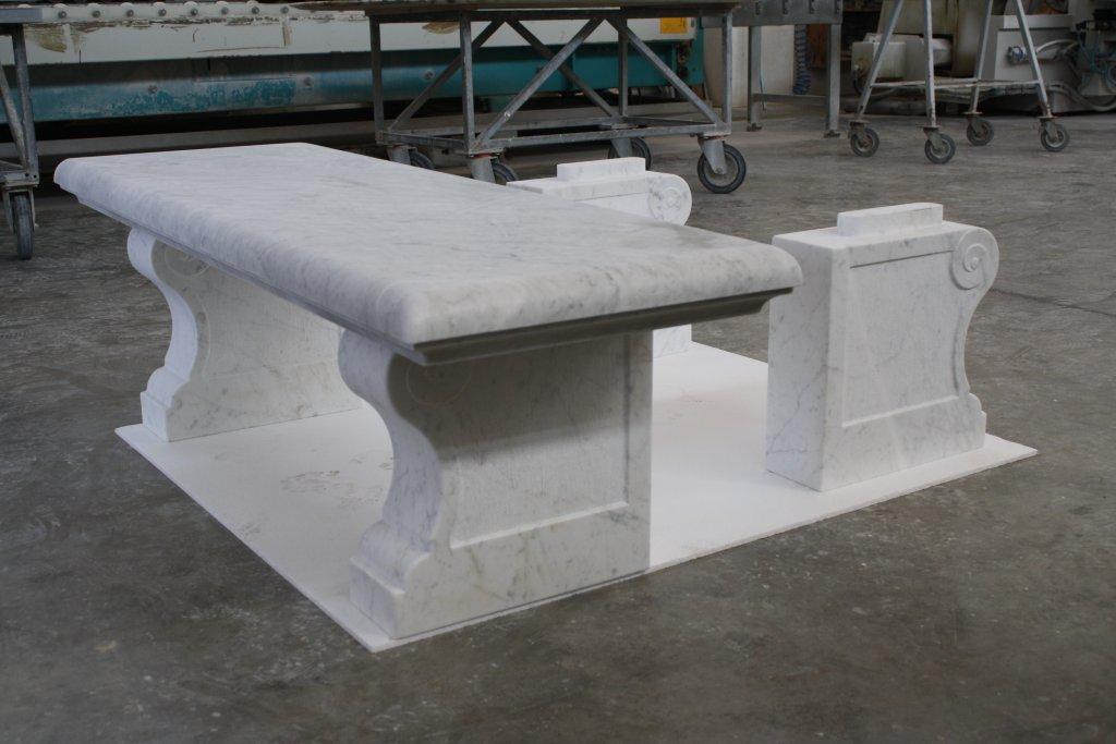 Panchina in Marmo Bianco di Carrara Statua in Statuario -La Temperanza di Gianfranco Giorni