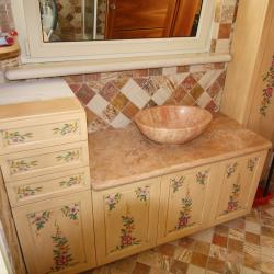 Bagno in pietra marmo e granito su misura